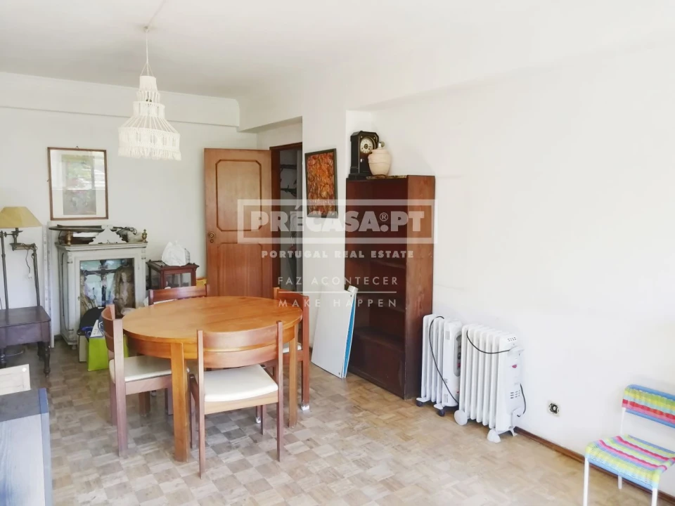 Apartamento T2 para Venda em Marvila Foto 10