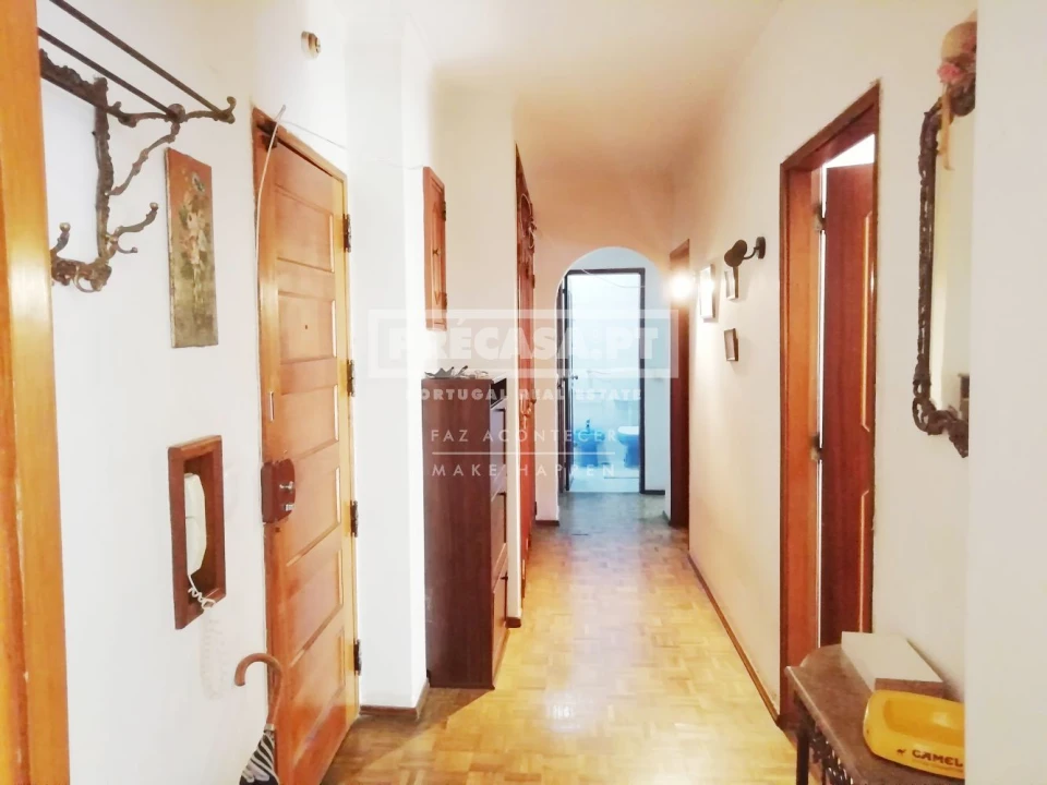 Apartamento T2 para Venda em Marvila Foto 4