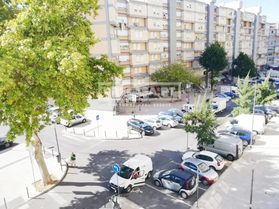 Apartamento T2 para Venda em Marvila Foto 3