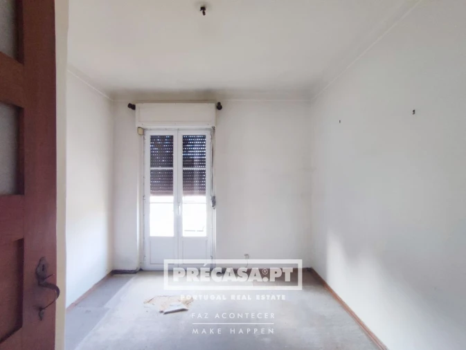 Moradia T3 para Venda em Benfica Foto 24