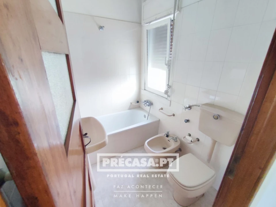 Moradia T3 para Venda em Benfica Foto 23