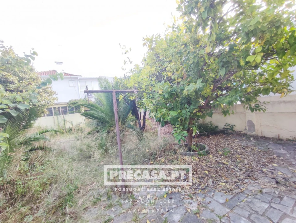 Moradia T3 para Venda em Benfica Foto 17