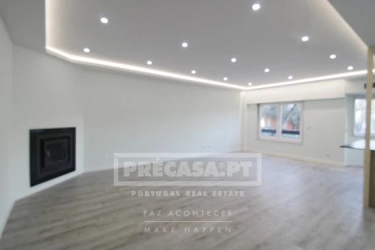 Apartamento T3 para Venda em São Domingos de Benfica Foto 4