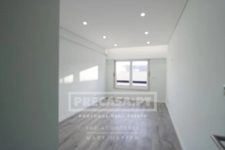 Apartamento T3 para Venda em São Domingos de Benfica Foto 20