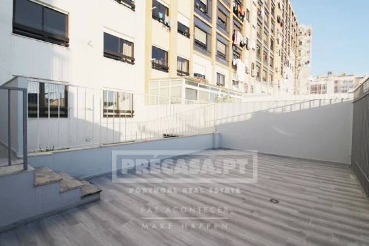 Apartamento T3 para Venda em São Domingos de Benfica Foto 34