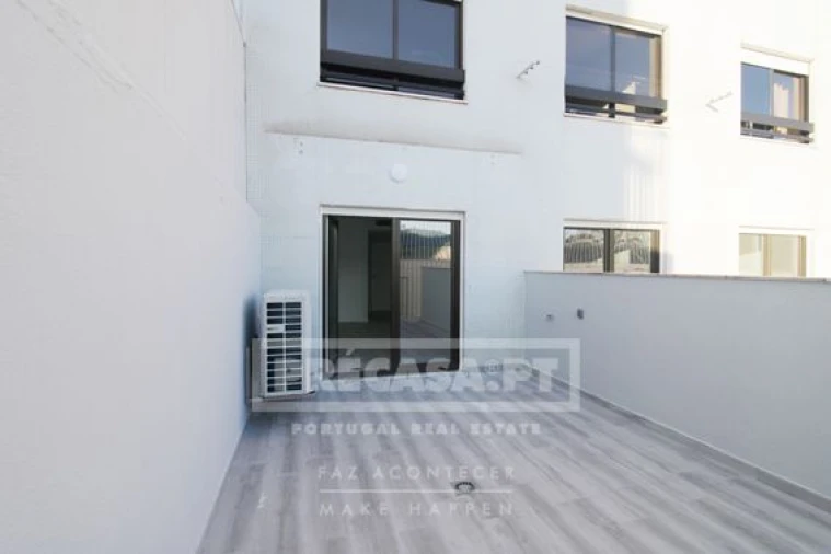 Apartamento T3 para Venda em São Domingos de Benfica Foto 29