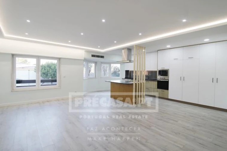 Apartamento T3 para Venda em São Domingos de Benfica Foto 5