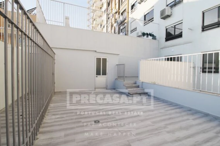 Apartamento T3 para Venda em São Domingos de Benfica Foto 33