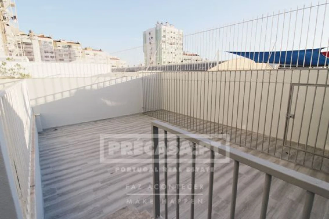Apartamento T3 para Venda em São Domingos de Benfica Foto 31