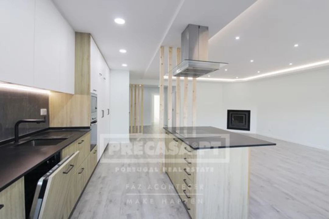 Apartamento T3 para Venda em São Domingos de Benfica Foto 9