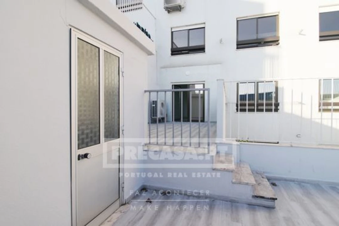 Apartamento T3 para Venda em São Domingos de Benfica Foto 35