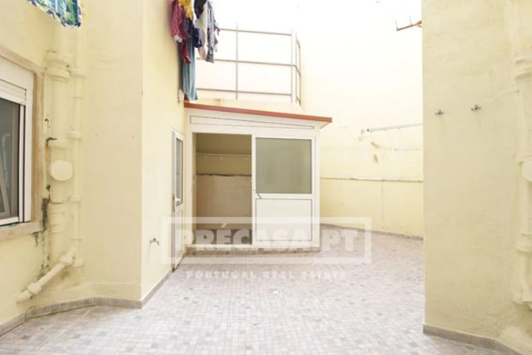 Apartamento T2 para Venda em Penha de França Foto 39