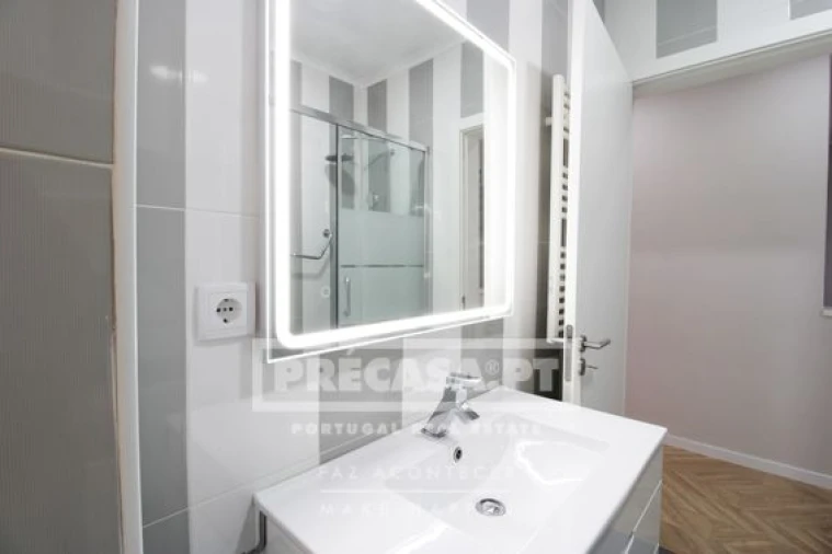 Apartamento T2 para Venda em Penha de França Foto 22