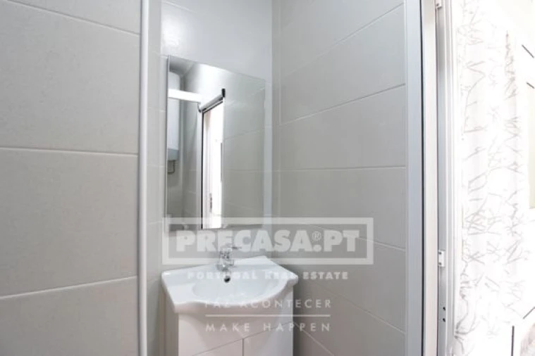 Apartamento T2 para Venda em Penha de França Foto 35