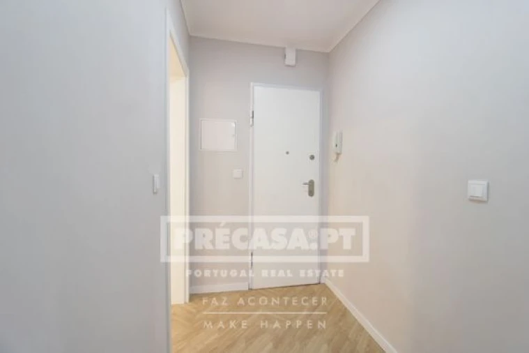 Apartamento T2 para Venda em Penha de França Foto 5