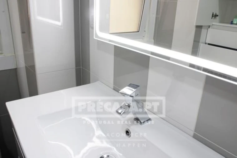 Apartamento T2 para Venda em Penha de França Foto 44