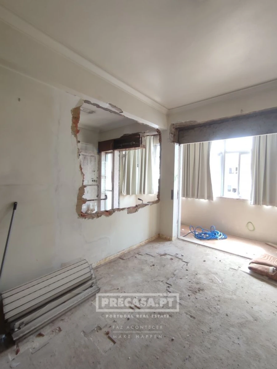 Apartamento T2 para Venda em Avenidas Novas Foto 14