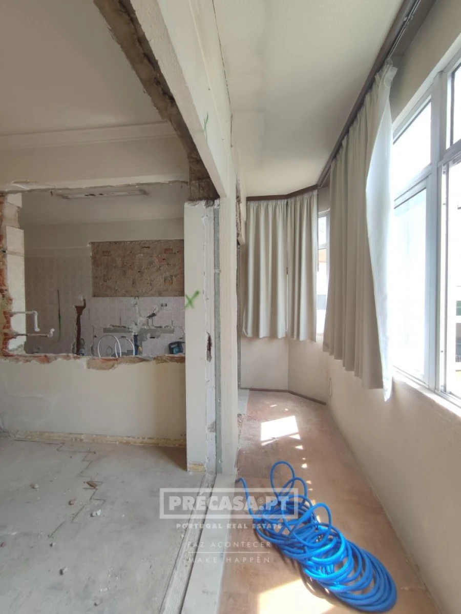 Apartamento T2 para Venda em Avenidas Novas Foto 15