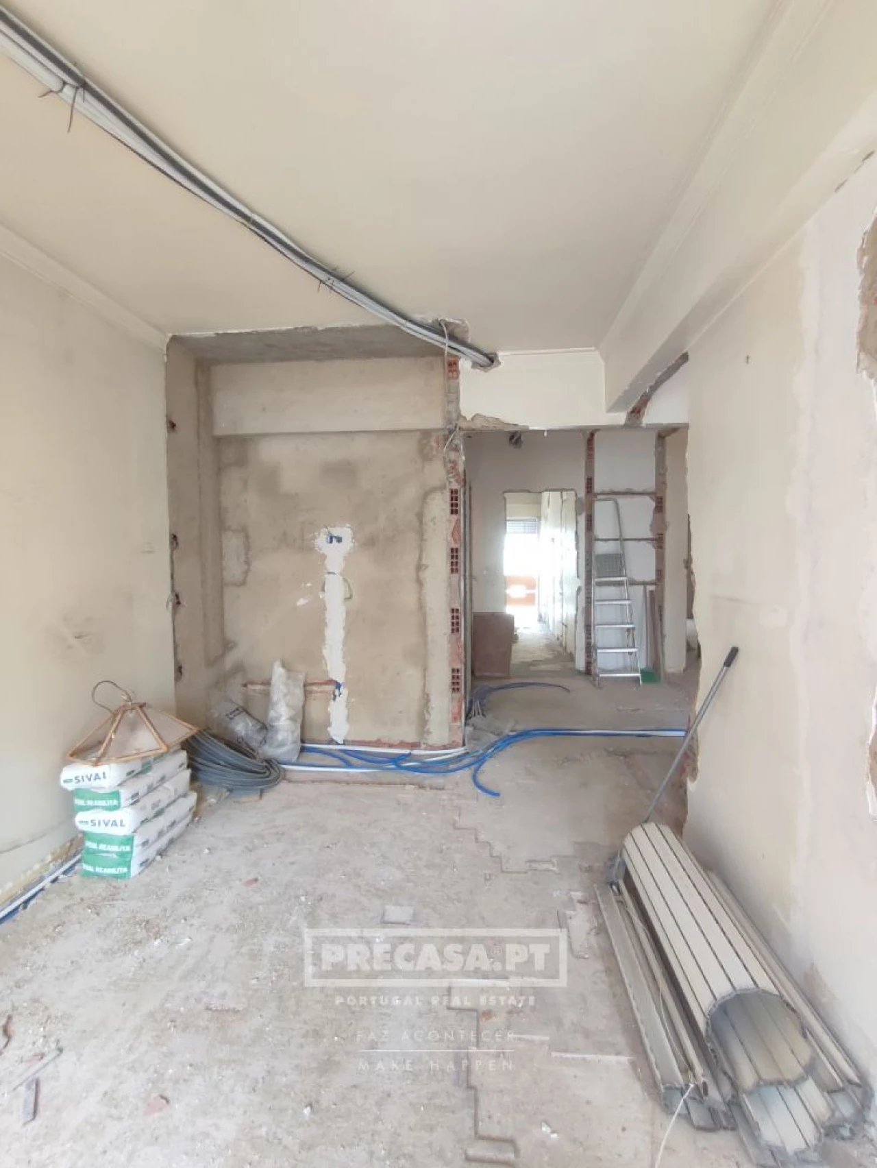 Apartamento T2 para Venda em Avenidas Novas Foto 13