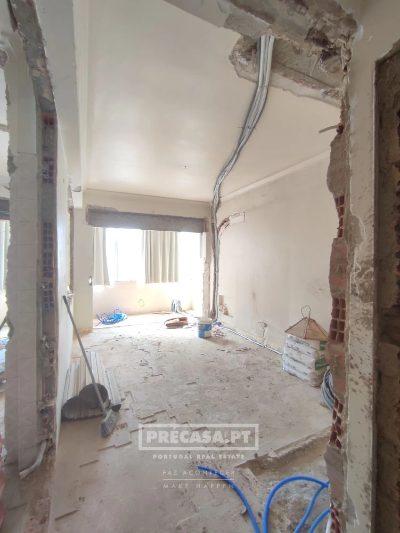 Apartamento T2 para Venda em Avenidas Novas Foto 5