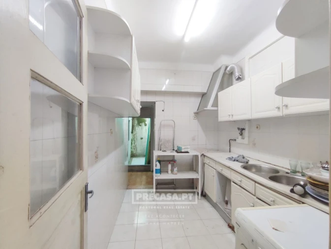 Apartamento T1 para Venda em Queluz e Belas Foto 6