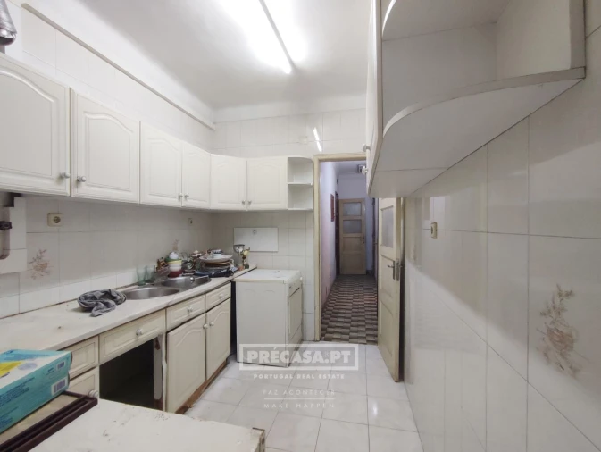 Apartamento T1 para Venda em Queluz e Belas Foto 9