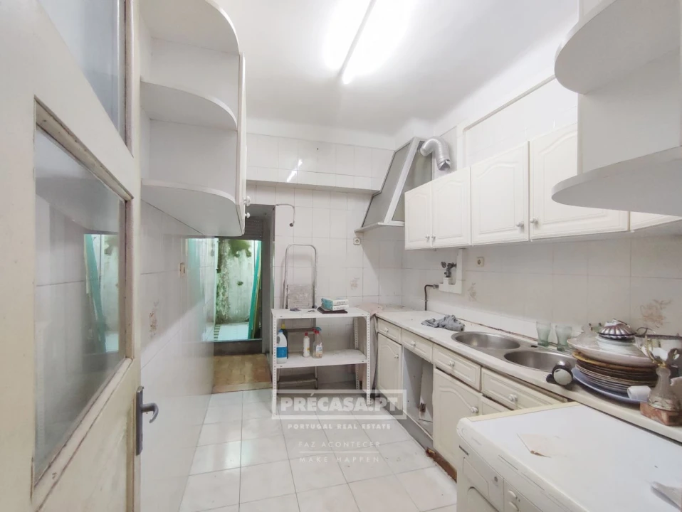 Apartamento T1 para Venda em Queluz e Belas Foto 14