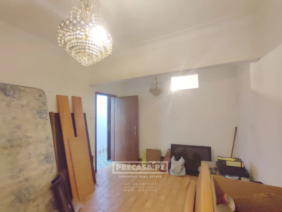 Apartamento T1 para Venda em Queluz e Belas Foto 8