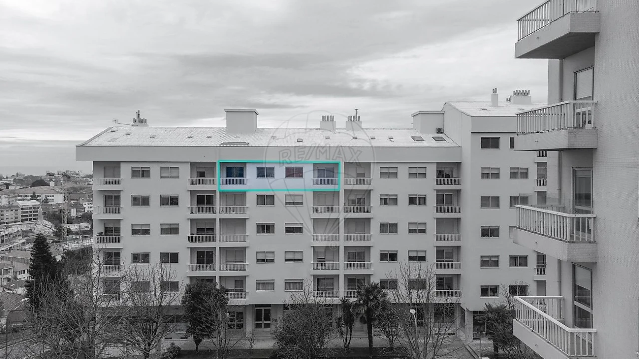 Apartamento T5 para Venda em Cedofeita, Santo Ildefonso, Sé, Miragaia, São Nicolau e Vitória Foto 39