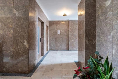 Apartamento T5 para Venda em Cedofeita, Santo Ildefonso, Sé, Miragaia, São Nicolau e Vitória