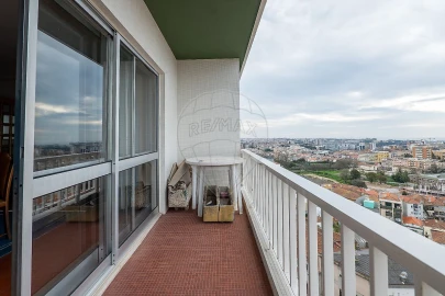 Apartamento T5 para Venda em Cedofeita, Santo Ildefonso, Sé, Miragaia, São Nicolau e Vitória
