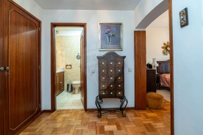 Apartamento T5 para Venda em Cedofeita, Santo Ildefonso, Sé, Miragaia, São Nicolau e Vitória