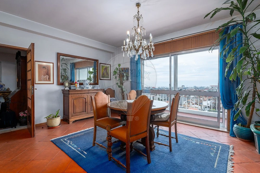 Apartamento T5 para Venda em Cedofeita, Santo Ildefonso, Sé, Miragaia, São Nicolau e Vitória Foto 36