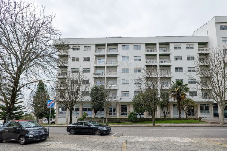 Apartamento T5 para Venda em Cedofeita, Santo Ildefonso, Sé, Miragaia, São Nicolau e Vitória Foto 41