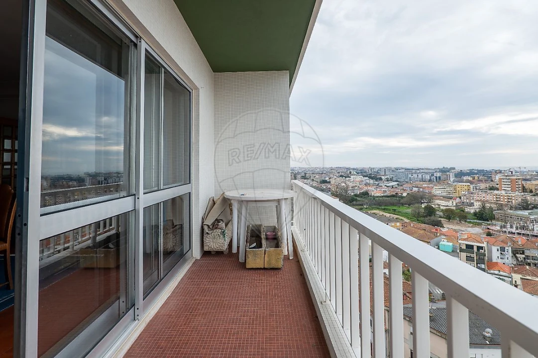 Apartamento T5 para Venda em Cedofeita, Santo Ildefonso, Sé, Miragaia, São Nicolau e Vitória Foto 14