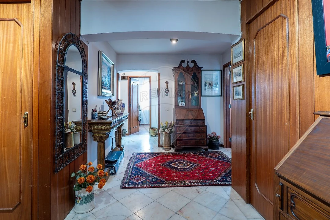 Apartamento T5 para Venda em Cedofeita, Santo Ildefonso, Sé, Miragaia, São Nicolau e Vitória Foto 8