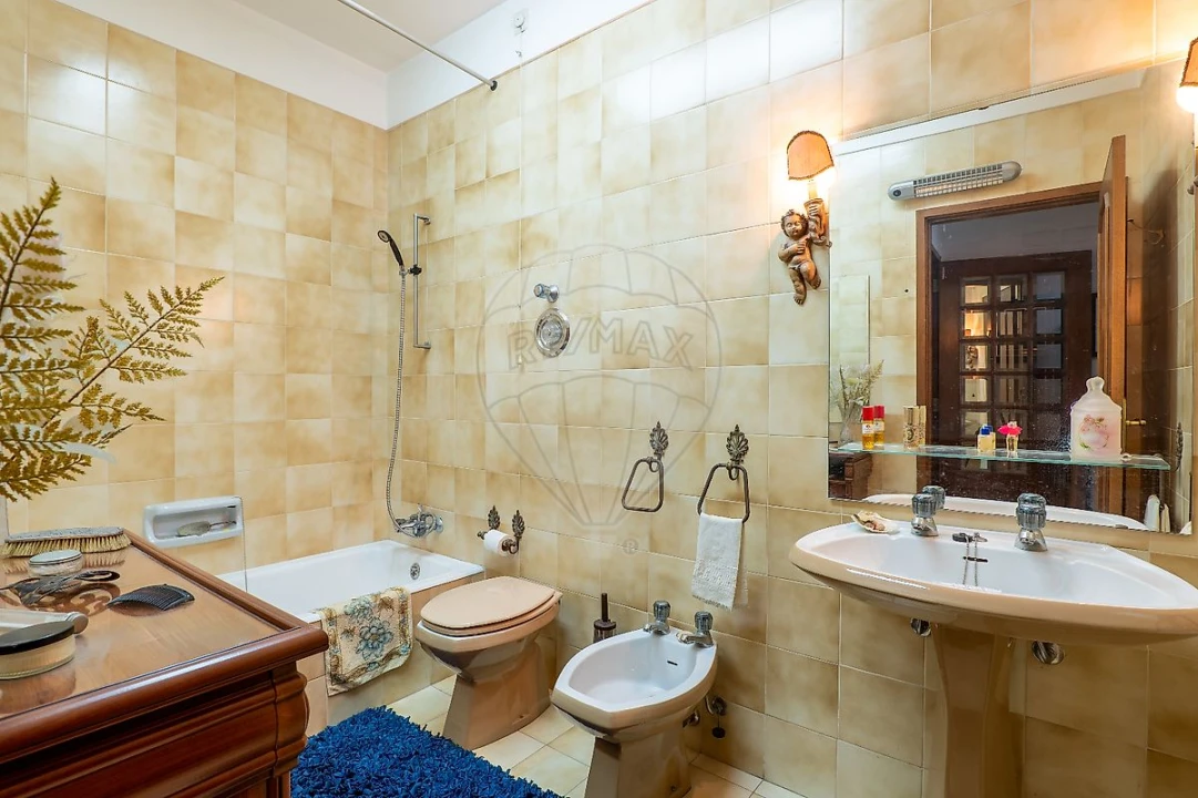 Apartamento T5 para Venda em Cedofeita, Santo Ildefonso, Sé, Miragaia, São Nicolau e Vitória Foto 9