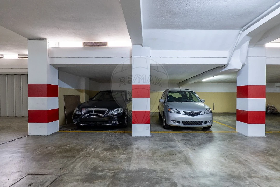 Apartamento T5 para Venda em Cedofeita, Santo Ildefonso, Sé, Miragaia, São Nicolau e Vitória Foto 32