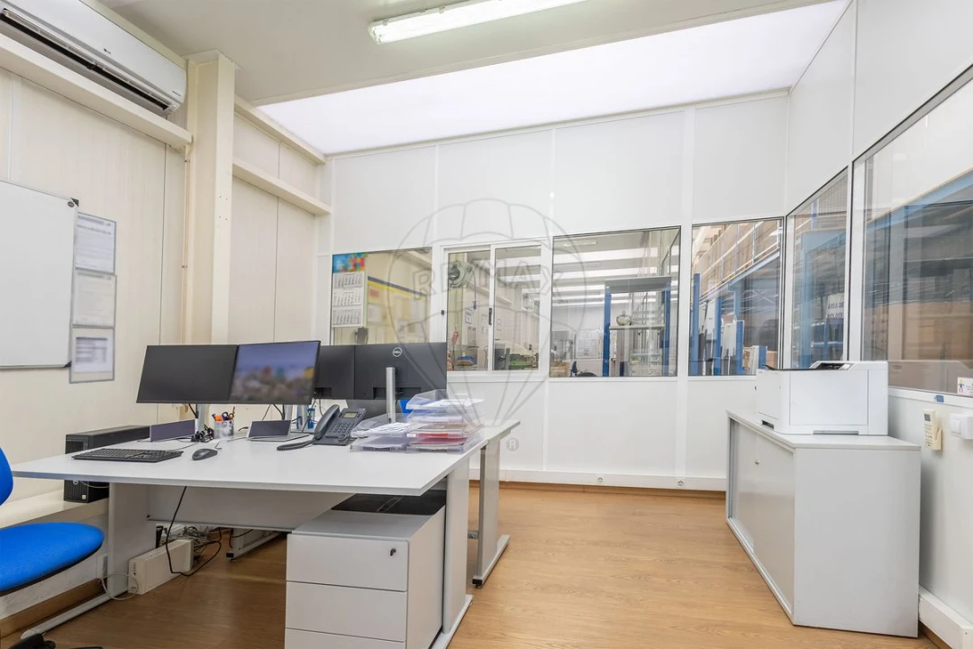 Armazém para Venda em Abrantes (São Vicente e São João) e Alferrarede Foto 14