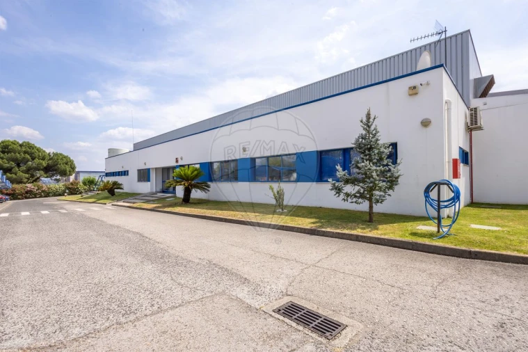 Armazém para Venda em Abrantes (São Vicente e São João) e Alferrarede Foto 7