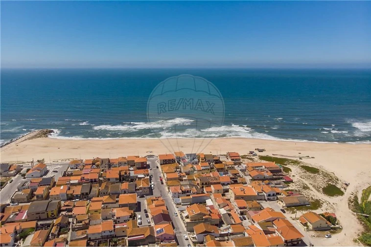 Terreno para Venda em Marinha das Ondas