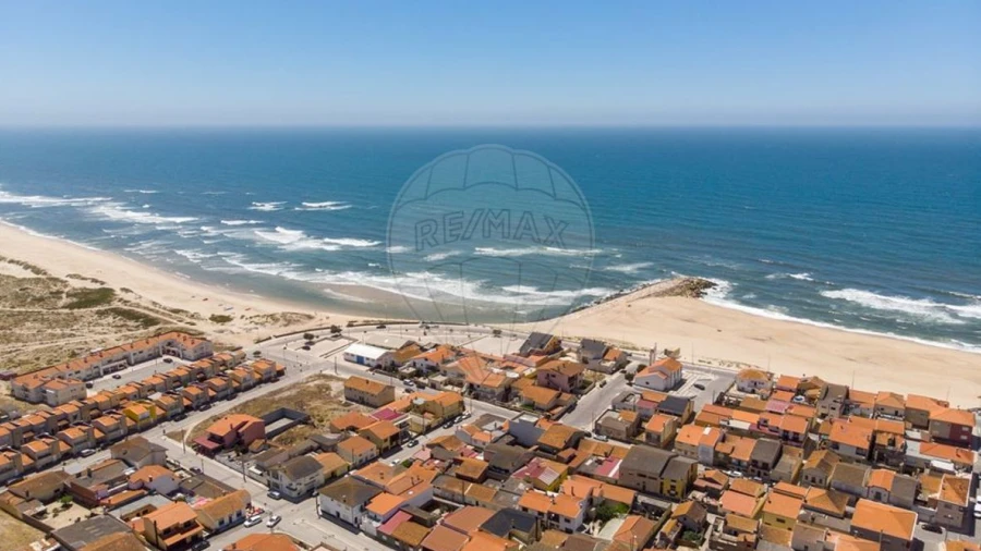 Terreno para Venda em Marinha das Ondas
