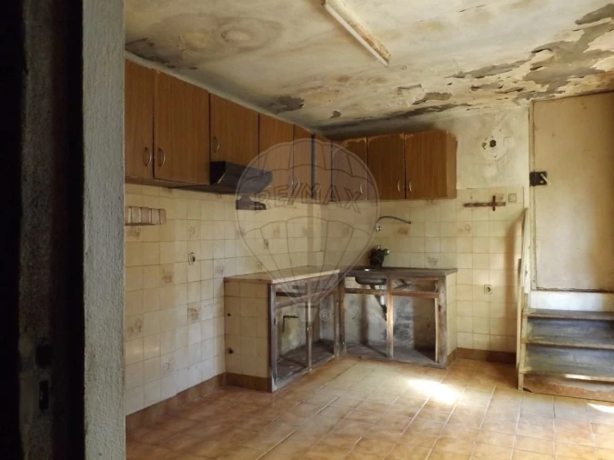 Moradia T2 para Venda em Tavarede Foto 7