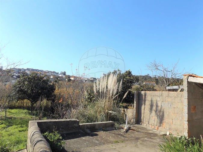 Moradia T2 para Venda em Tavarede Foto 3