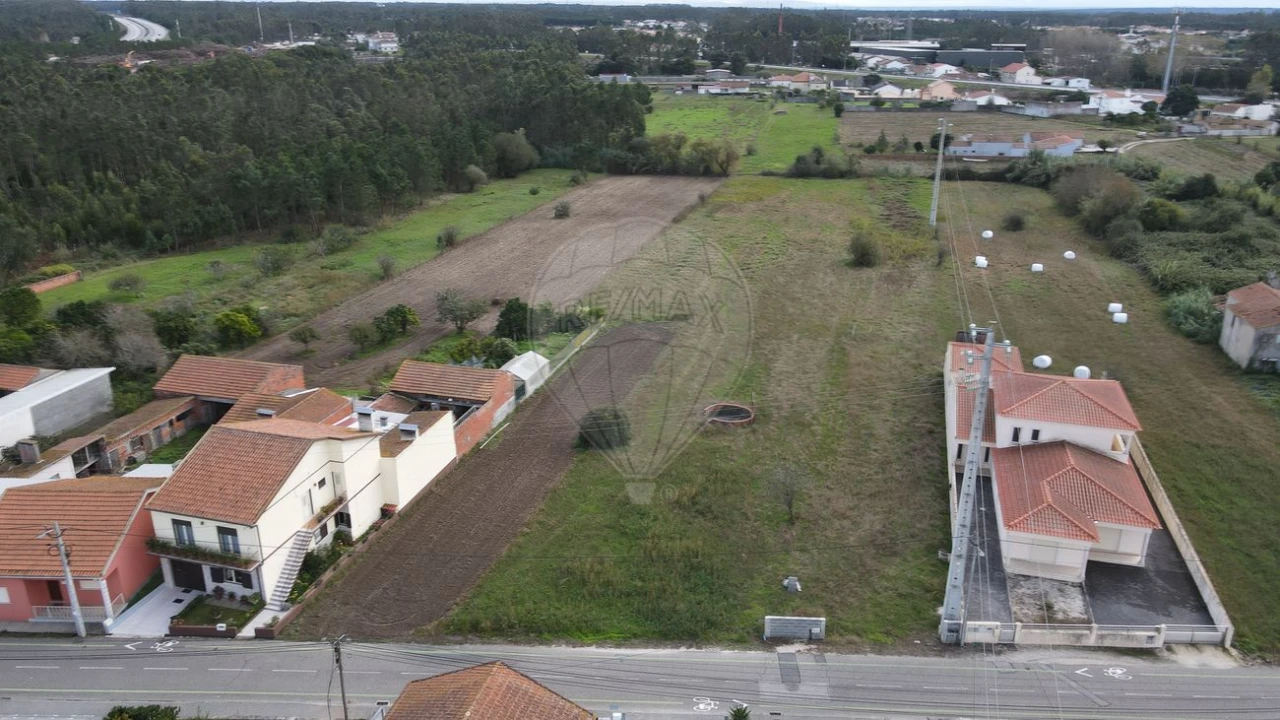Terreno para Venda em Marinha das Ondas Foto 3