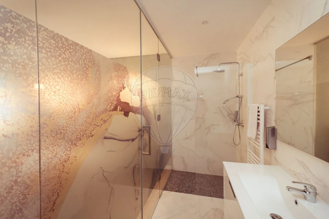 Negócio para Venda em Tavarede Foto 7