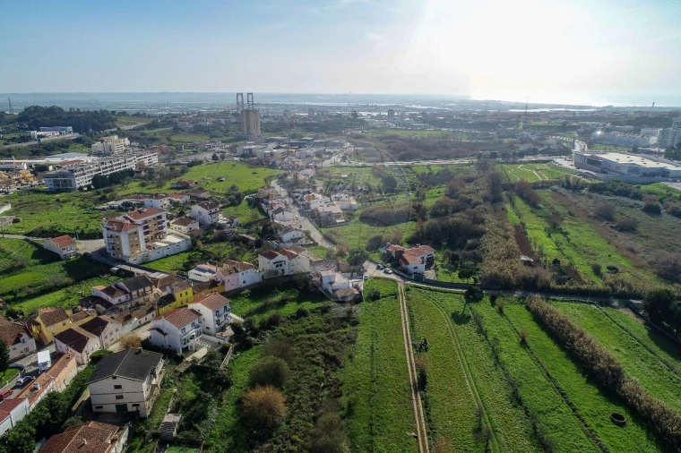Terreno para Venda em Tavarede Foto 6