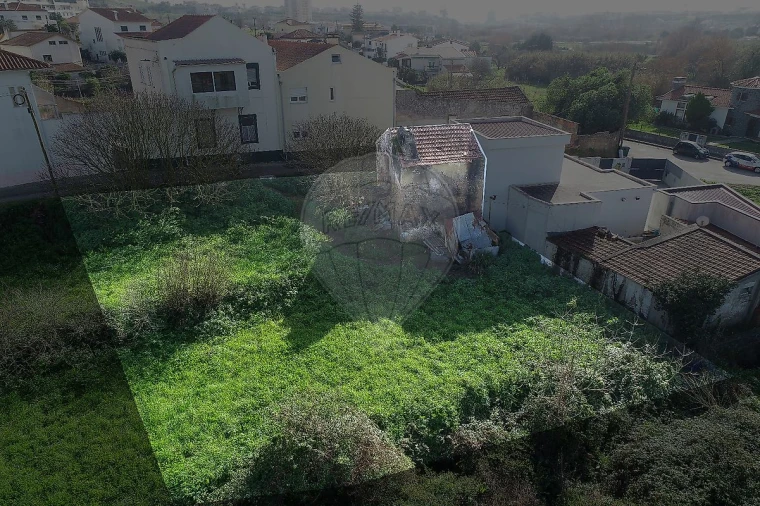 Terreno para Venda em Tavarede Foto 1