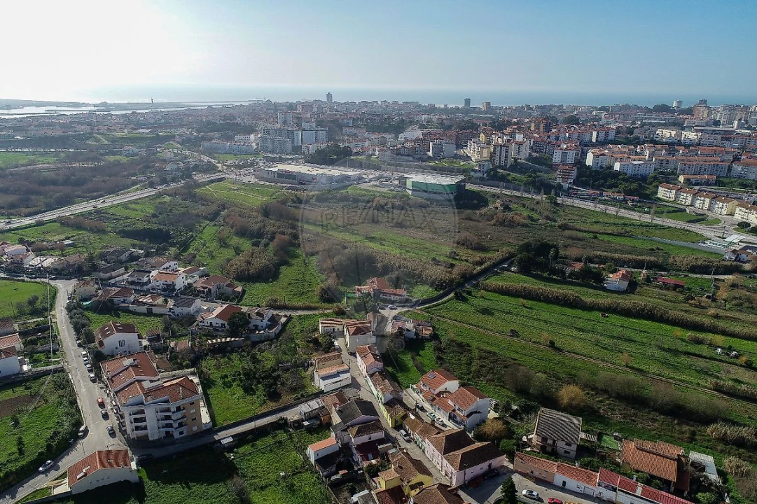 Terreno para Venda em Tavarede Foto 8