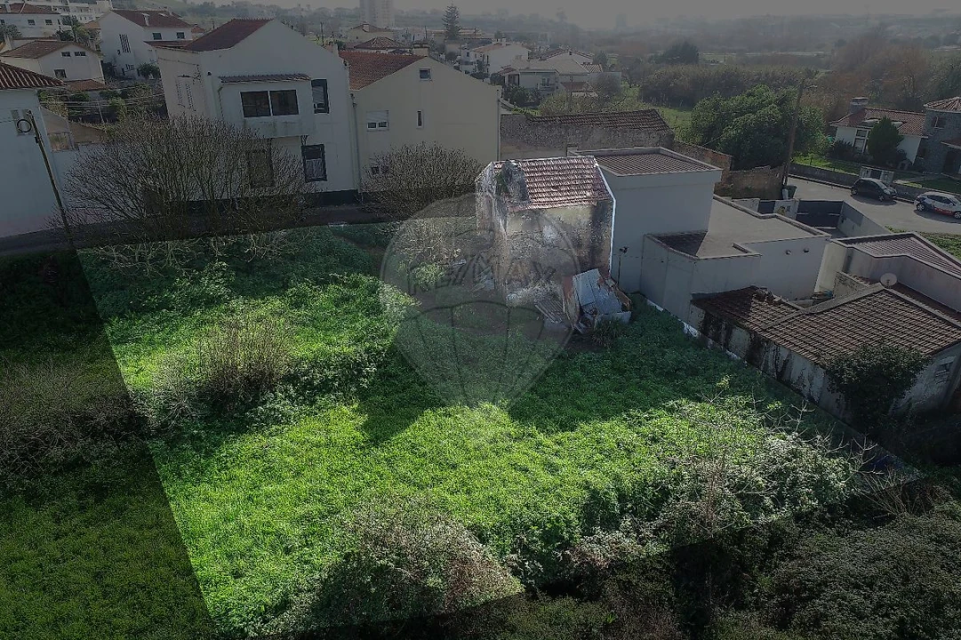 Terreno para Venda em Tavarede Foto 1